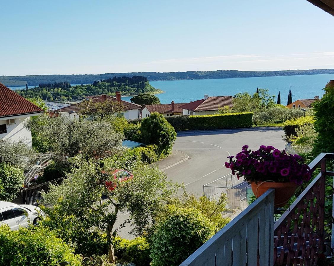 Apartments Tramontana Nr Portorož Exteriör bild